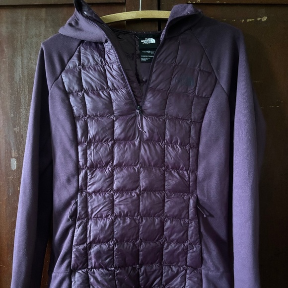 North Face Insulated 1/4 zip Small - Picture 1 of 2
